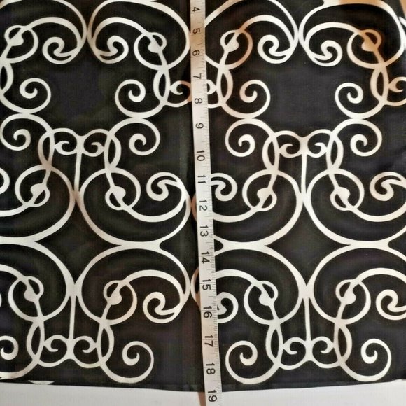 Ann Taylor Petite Women's Geometric Print Mini - Picture 5 of 6